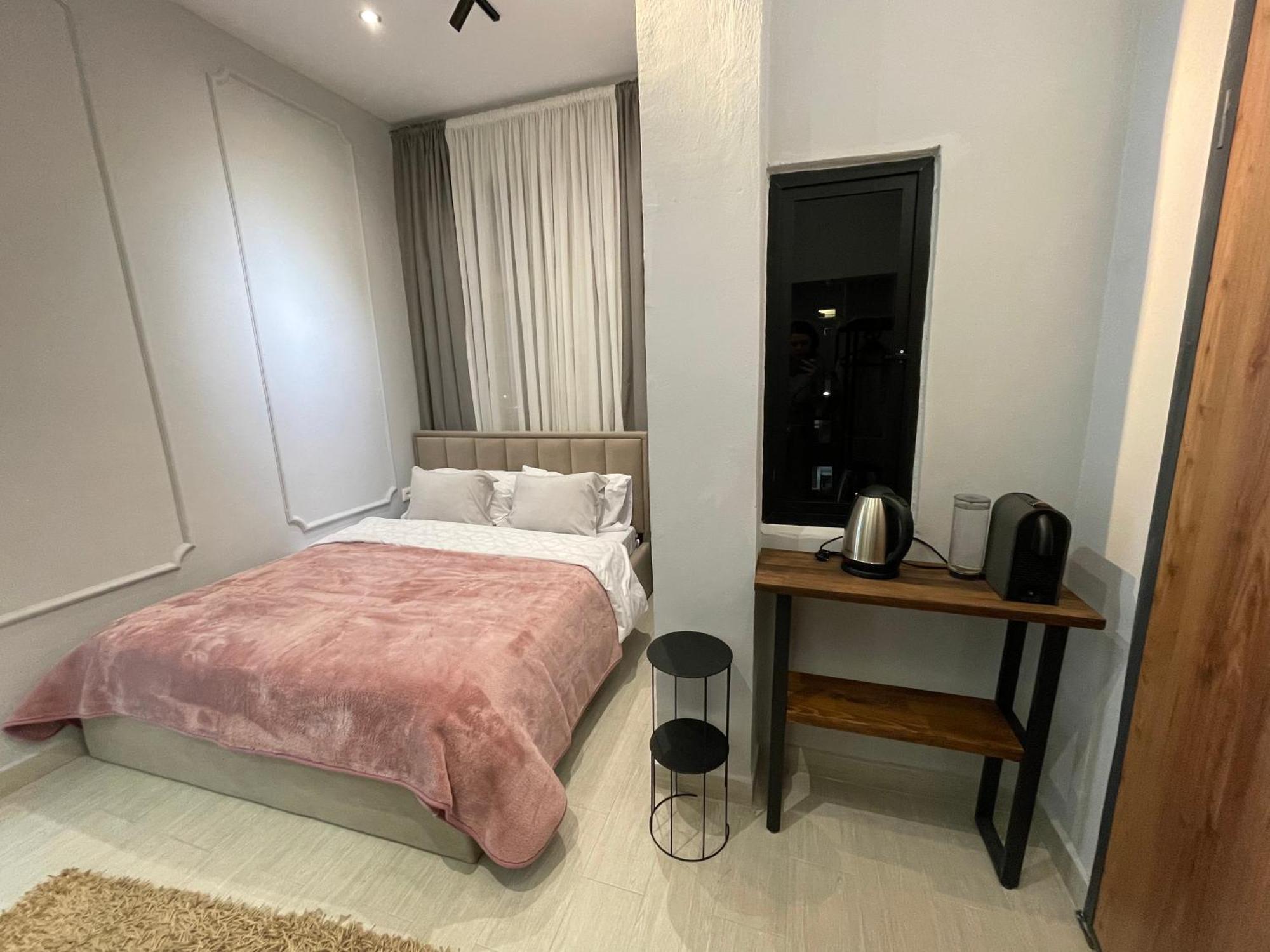 Blloku Tirana Studio 외부 사진